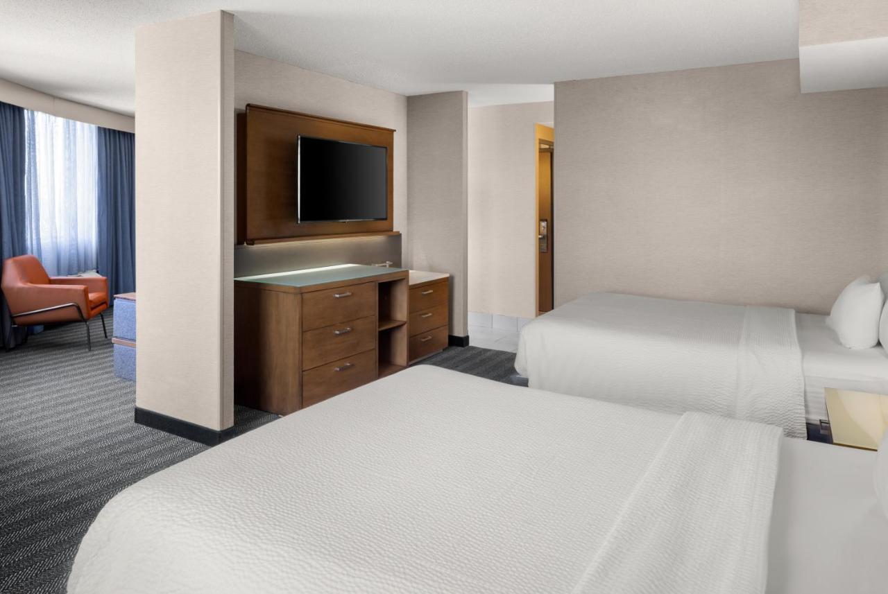 Courtyard By Marriott Minneapolis Downtown Екстериор снимка