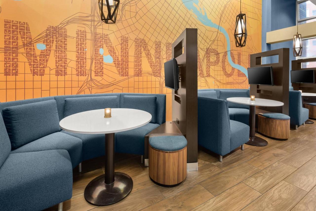 Courtyard By Marriott Minneapolis Downtown Екстериор снимка