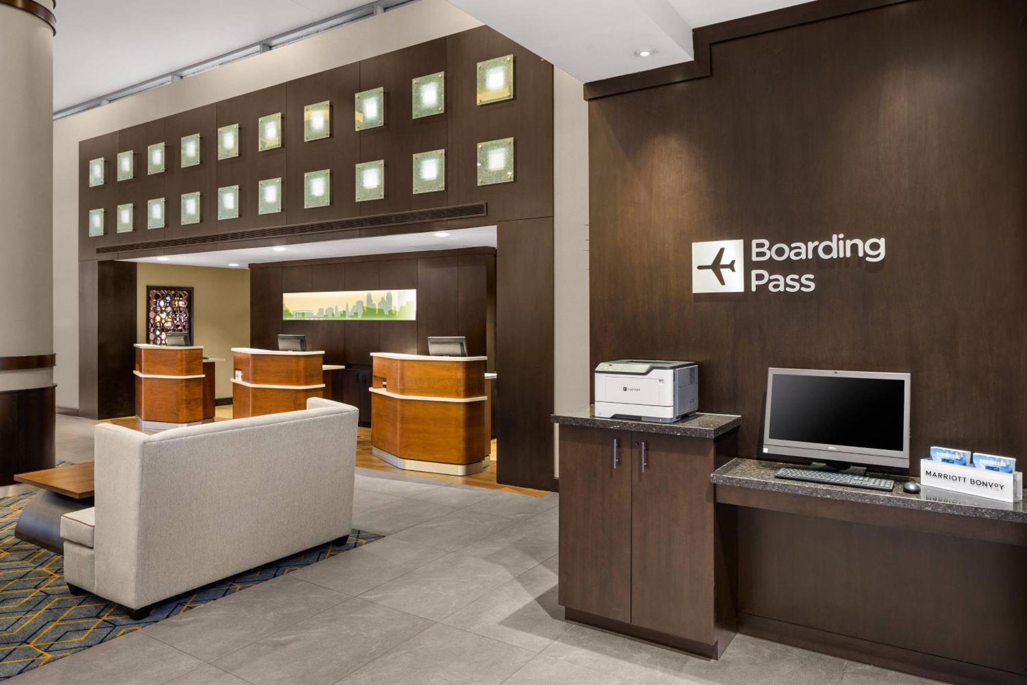 Courtyard By Marriott Minneapolis Downtown Екстериор снимка