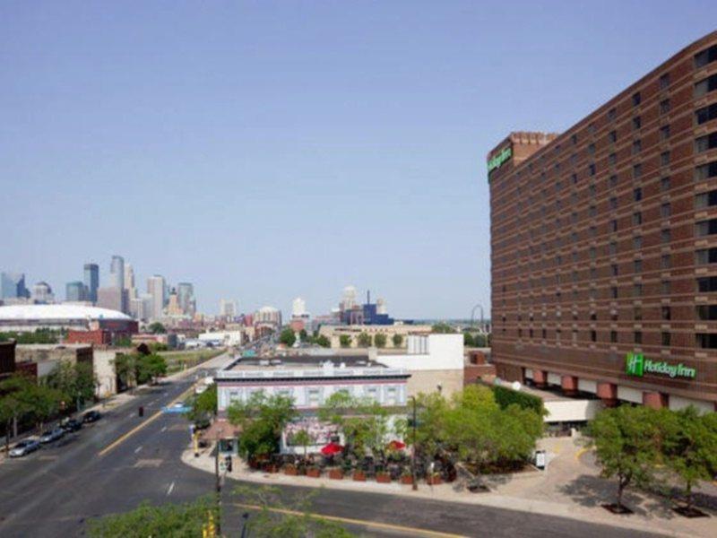 Courtyard By Marriott Minneapolis Downtown Екстериор снимка